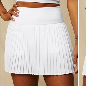 White Pleated Tennis Skort size small